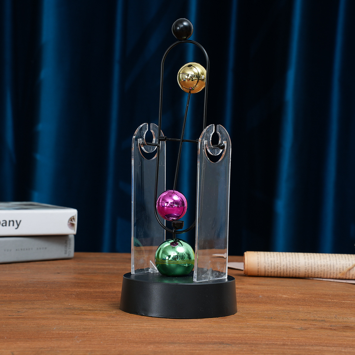 Newton Pendulum Perpetual Moti - Solar System Orrery avis et prix